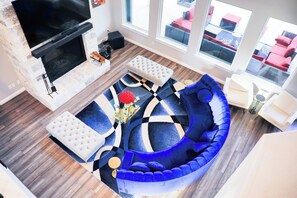 Smart-tv och eldstad