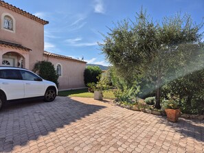 Property grounds - VILLA AVEC PISCINE LES ÉCUREUILS (Le Plan-de-la-Tour)