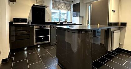 Cosy 4 bed house in Botley, Oxford