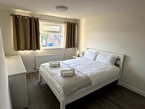 4 bedrooms, internet