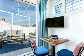 Apartment | 2 bedrooms, Internet - Outstanding Penthouse With Private Terrace Near the Cathedral Mateos Gago V (Seville)