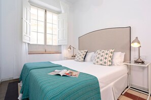 Apartment | 2 bedrooms, Internet - Private Terrace 5 min Walk to Cathedral 2Bd Apartment Galera II (Seville)