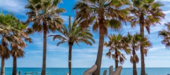 Sea View Apartment Near The Beach