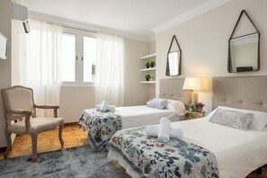 Apartment | 2 bedrooms, Internet - Spacious 2 BD Apartment on Tomas Heredia Street (Málaga)