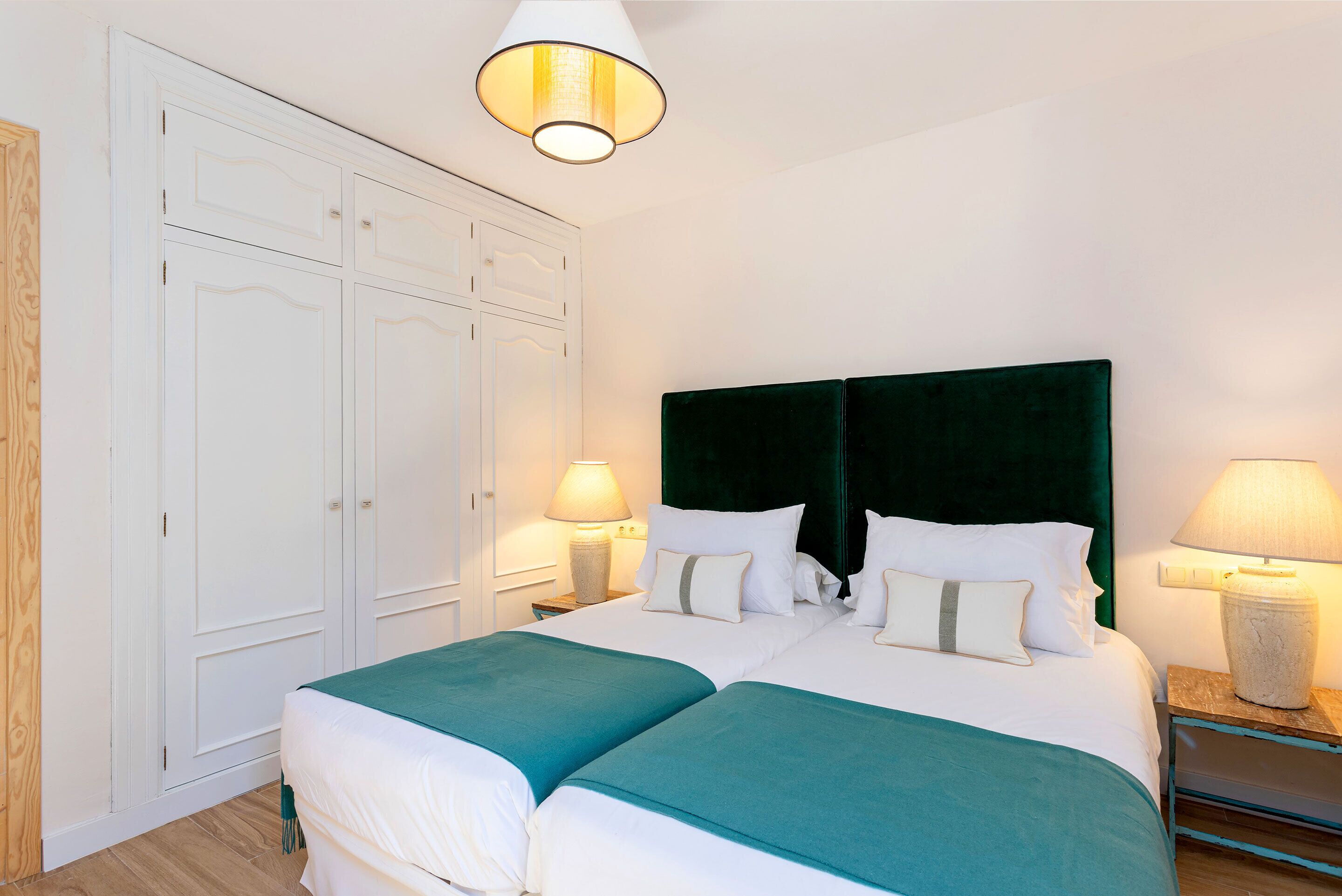 Rumah | 4 kamar tidur