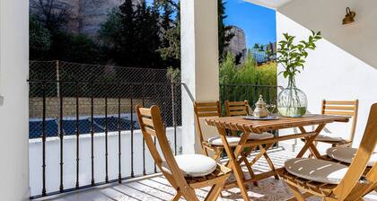 Stunning 4 Bedroom House in Albaicin Alhacaba