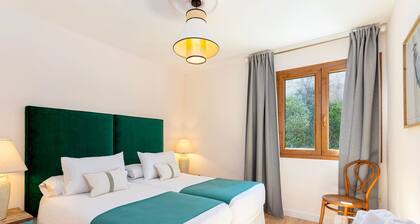 Stunning 4 Bedroom House in Albaicin Alhacaba