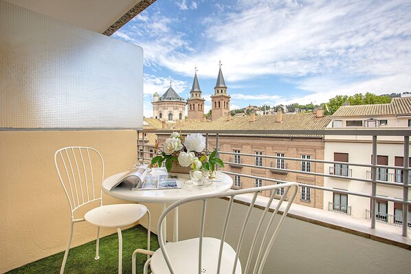 Apartment | Internet - Stylish 2 Bd Perfectly Located Apartment Amira (Granada)