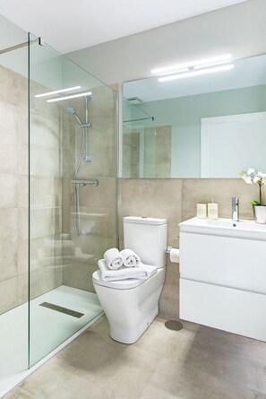 Apartment | 3 bedrooms, Internet - Spacious 3 Bd Apartment With Views to the Metropol Encarnacion (Seville)