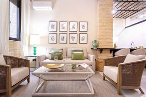 Lejlighed | 2 soveværelser, gratis baby-/barnesenge