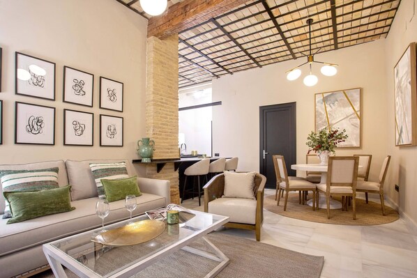 Lejlighed | 2 soveværelser, gratis baby-/barnesenge