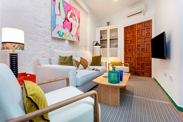 2 bedrooms, Internet - Traditional Sevillan House 2 BD in Santa Cruz Corral del Rey (Seville)