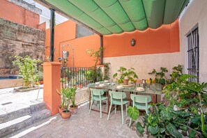 House | 5 bedrooms - Unique Sevillian House With Pool Casa Tintes (Seville)