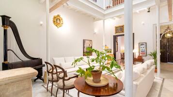 House | 5 bedrooms