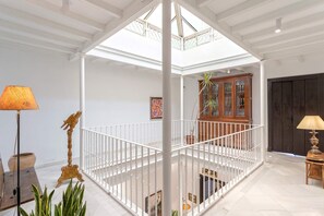 House | 5 bedrooms - Unique Sevillian House With Pool Casa Tintes (Seville)