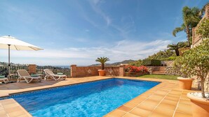 Unclassified image, 2 of 23, button - Villa Viewpoint Private Pool Sleeps 6 Views (Frigiliana)