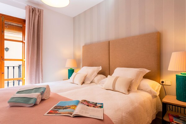 4 bedrooms - Wonderful 4 Bd House Prime Location in the old Town Tetu n Marbella (Marbella)