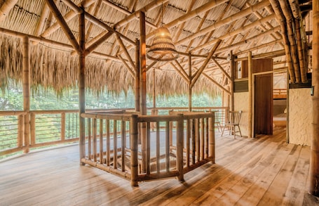 Standard Shared Dormitory, Garden View | Bed sheets