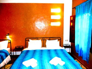 Comfort Room, Courtyard View