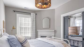 3 sovrum, skrivbord, strykjÀrn/strykbrÀda och gratis wi-fi