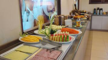 Frokostbuffé er inkludert hver dag