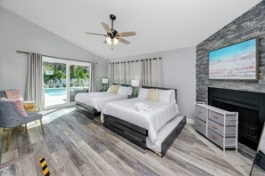 5 bedrooms, iron/ironing board, WiFi, bed sheets