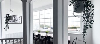 The New Sandpiper - A Sea View Retreat