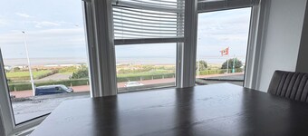 Salty Puffin - A Sea View Retreat