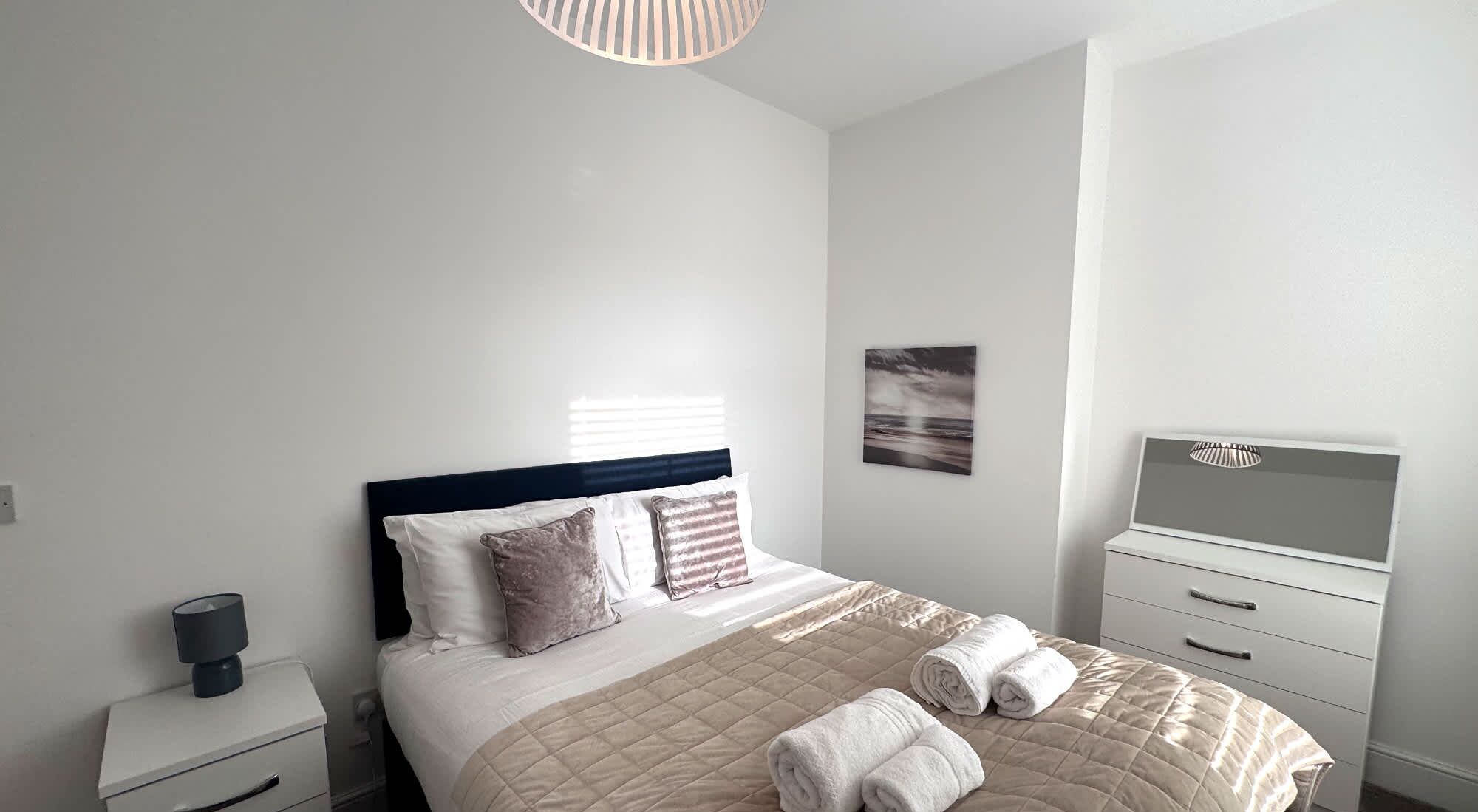 2 soverom, strykejern/-brett, wi-fi og sengetøy