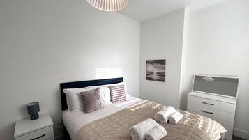 2 soverom, strykejern/-brett, wi-fi og sengetøy