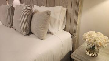 8 dormitorios, tabla de planchar con plancha, wifi y ropa de cama