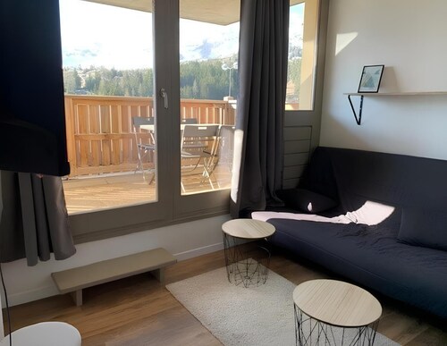 Apartment 4-6 persons, secured residence, elevator, breathtaking view!