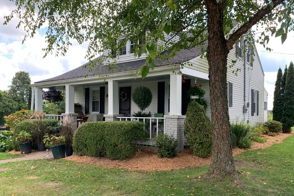 Quaint Farmhouse