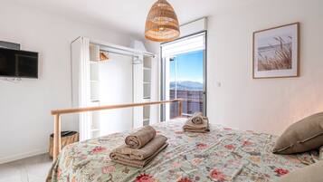 1 chambre, fer et planche Ă repasser, Wi-Fi gratuit, draps fournis