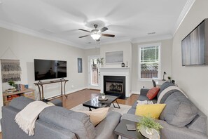 TV connectée, cheminée