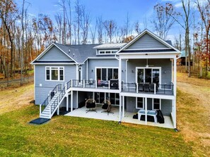 Exterior - Lakefront Lake Anna with Cove, Dock, Deck, Hot Tub (Bumpass)