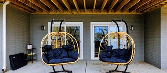 Lakefront Lake Anna with Cove, Dock, Deck, Hot Tub