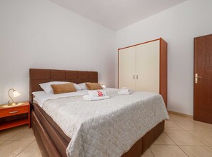 2 habitaciones, acceso a internet y ropa de cama 