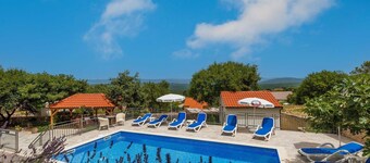 Wonderful Krk Island Stay: Shared Pool, Grill Patio, and Nearby Beaches - Double Room