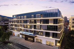 Exterior - Days Hotel By Wyndham Xianju Downtown (Taizhou)