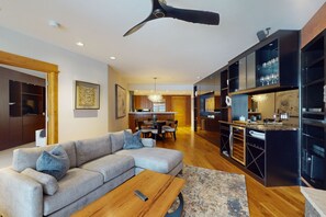 TV, peis og DVD-spiller