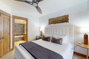 2 bedrooms, iron/ironing board, internet, bed sheets