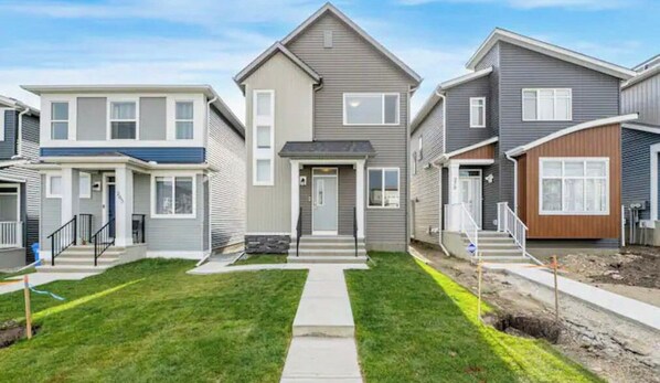 Front of property - Luxury Modern Home - Livingstone (Calgary)