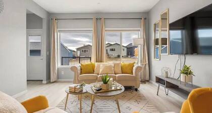 Luxury Modern Home - Livingstone