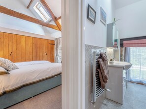 2 makuuhuonetta, ilmainen Wi-Fi, vuodevaatteet