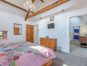 2 室のベッドルーム、WiFi (無料)、ベッドシーツ