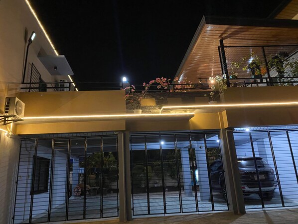 Exterior detail - Spacious Villa near Hundred Islands , Beaches and Resorts in Pangasinan, Phil. (Alaminos)