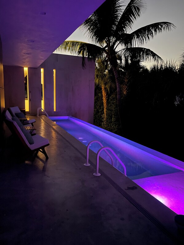 Outdoor pool, a heated pool