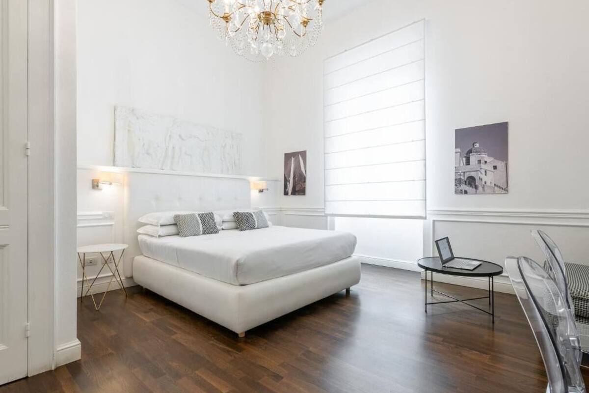 Suite Junior | 1 kamar tidur, meja kerja, ruang kerja ramah laptop, dan Wi-Fi gratis