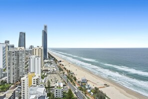 On the beach - 2 Bedroom Ocean View Unit in Surfers Paradise (Peninsula 32A - 5N - NB) (Surfers Paradise)